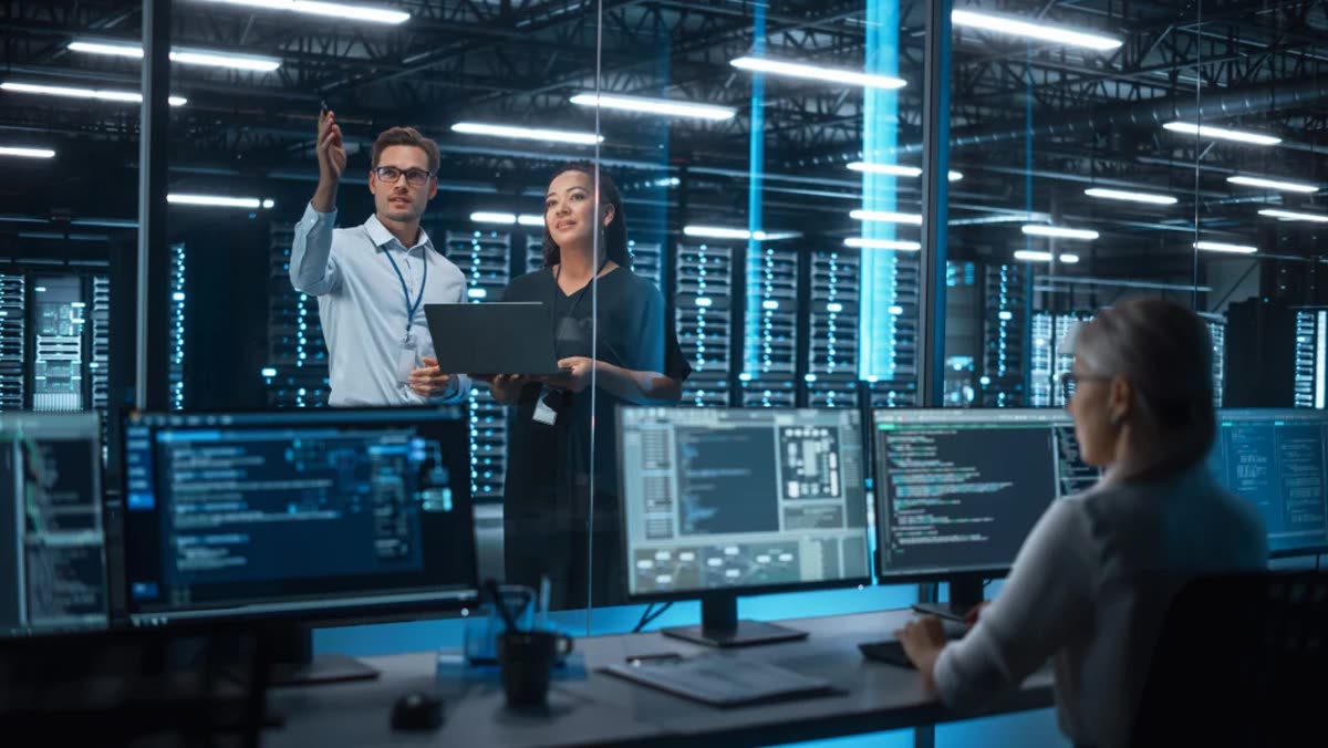 IT team managing business applications and infrastructure at Olmec Systems New Jersey