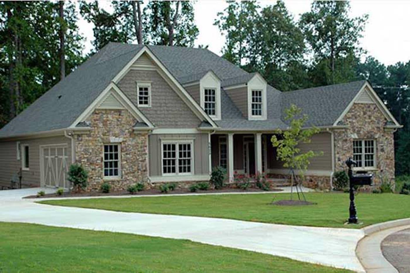 Prominent Builders custom stone and stucco exterior home in Bergen County NJ
